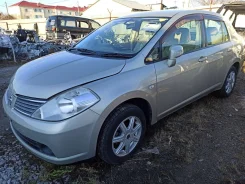 Nissan Tiida Latio. SC11, HR15 ����