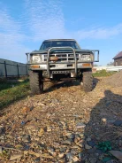 Toyota Hilux. 2L ����