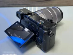 Sony Alpha ILCE-6000 Kit ����