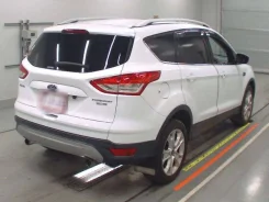 Ford Kuga. WF0JTM 4WD ����