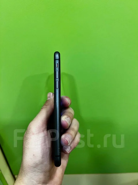 Apple iPhone 11. �/�, 64 ��, ������, 3G, 4G LTE, Dual-SIM, NFC ����