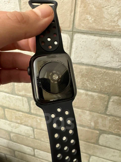 Apple Watch SE. GPS, NFC, IP68 ����