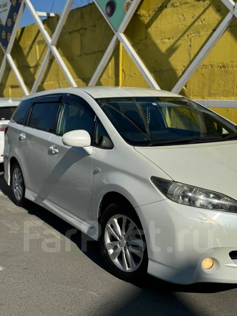 Toyota Wish. ��������, ��������, 1.8 (144��.�.), ������, 146����. �� ����