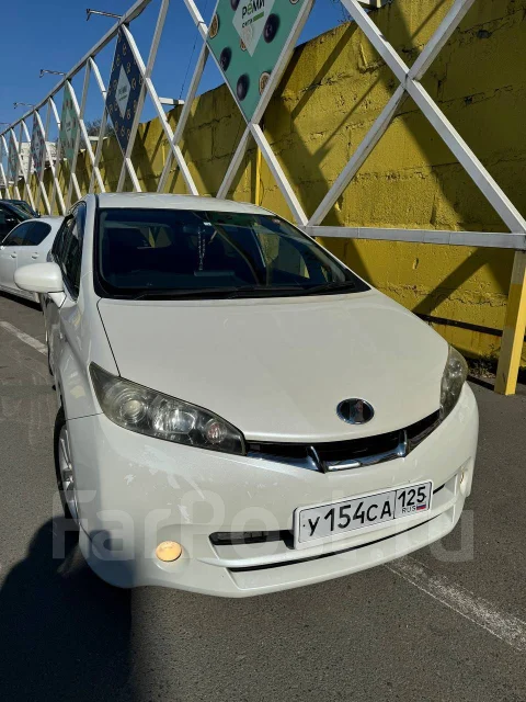 Toyota Wish. ��������, ��������, 1.8 (144��.�.), ������, 146����. �� ����