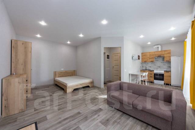 Купить 4-комнатную квартиру, 82.1 м² по адресу Челябинск, улица 40-летия Победы,