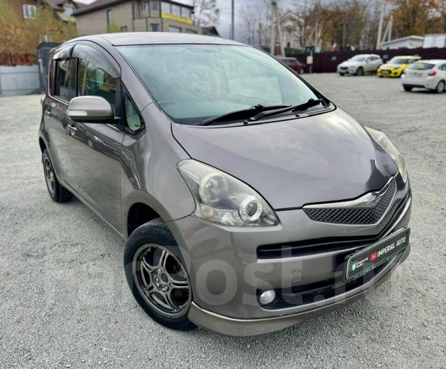 Toyota Ractis. �������, 4wd, 1.5 (105��.�.), ������, 136 000����. �� ����