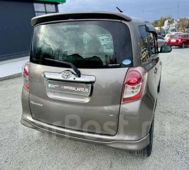 Toyota Ractis. �������, 4wd, 1.5 (105��.�.), ������, 136 000����. �� ����