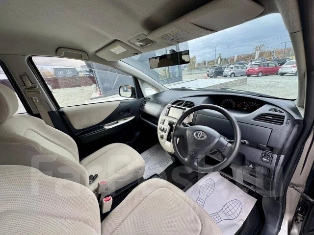 Toyota Ractis. �������, 4wd, 1.5 (105��.�.), ������, 136 000����. �� ����