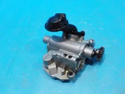 �������� ����� Audi A4 (B8) 2007-2015 06H115105AF ����