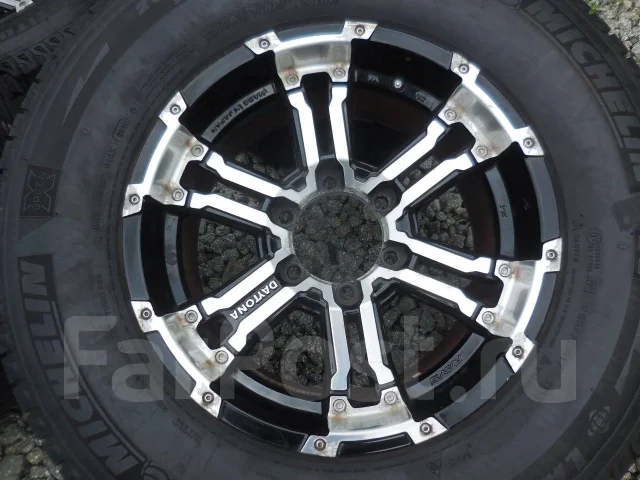 RAYS Team Daytona FDX. 8.0x17", 6x139.7, ET25 ����