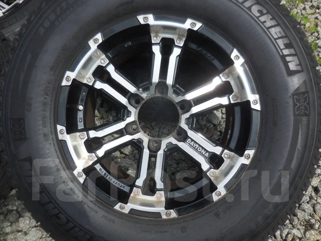 RAYS Team Daytona FDX. 8.0x17", 6x139.7, ET25 ����