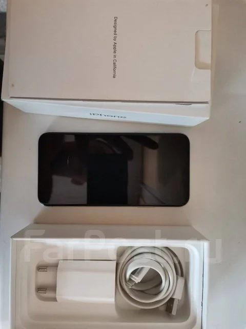 Apple iPhone X. �/�, 64 �� ����
