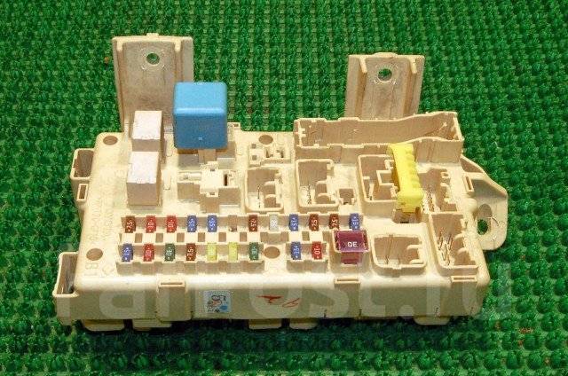 Предохранитель прикуривателя премио. Блок предохранителей тойота аллион 2002. Блок предохранителей тойота корона премио. Предохранитель на печку тойота аллион 240 кузов. Предохранители тойота премио 240.