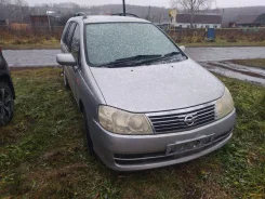 Nissan Liberty. RM12, QR20DE ����