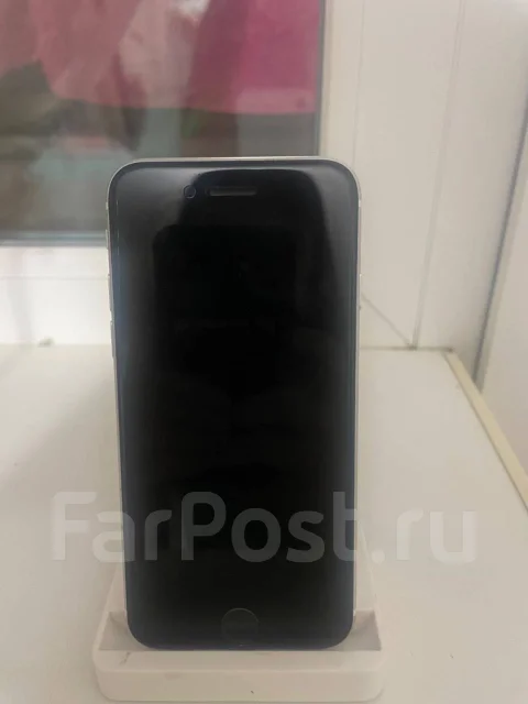 Apple iPhone SE. �/�, 128 ��, ����� ����