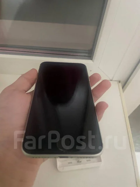 Apple iPhone SE. �/�, 128 ��, ����� ����