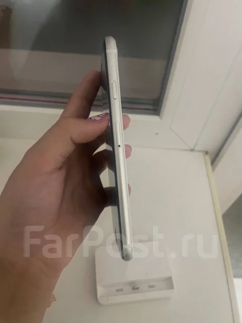 Apple iPhone SE. �/�, 128 ��, ����� ����