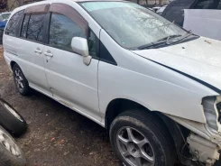 Nissan Liberty. PM12, SR20DE ����