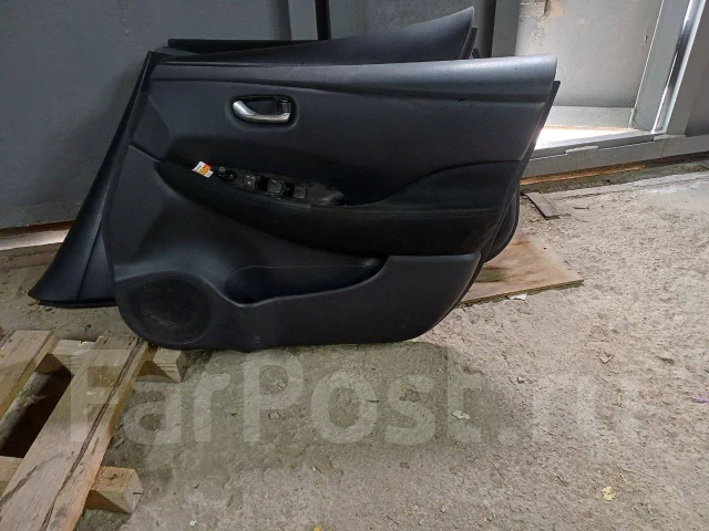 Nissan Leaf. AZEO, EM57 ����