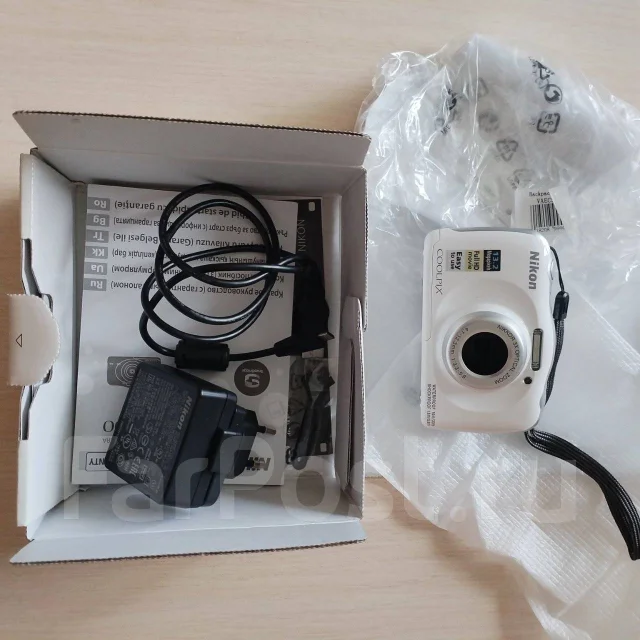 Nikon Coolpix W100 ����