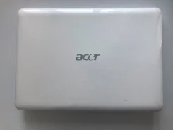 Acer. 1,6����, ��� 768 ��, ���� 148���, WiFi ����