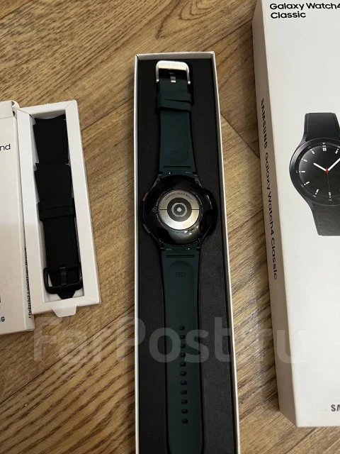 Samsung Galaxy Watch4 Classic ����