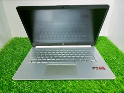 HP. 14", 4,1����, ��� 8 ��, ���� 256���, WiFi: 1, Bluetooth: 1 ����