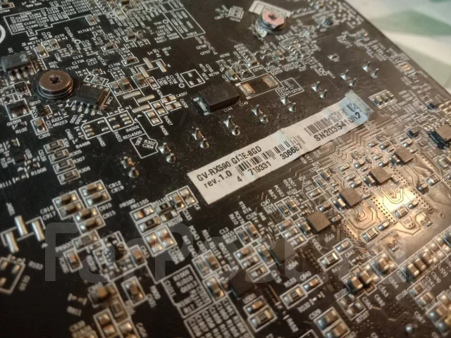 Radeon RX 590 ����