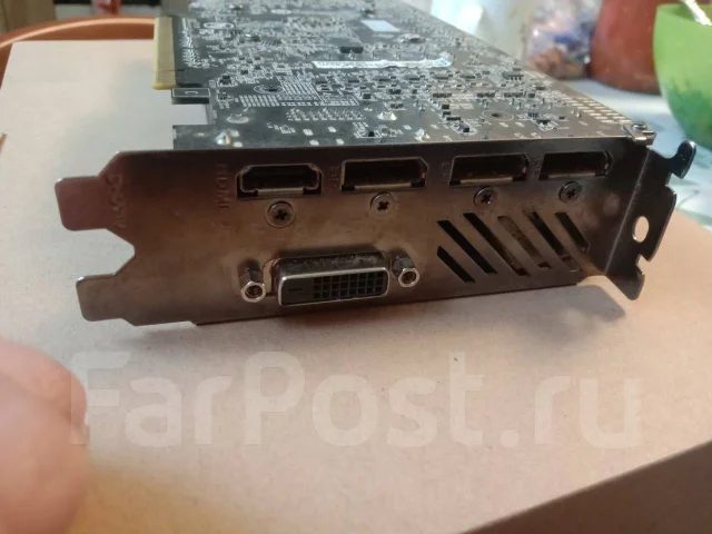 Radeon RX 590 ����