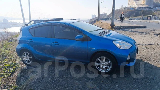 Toyota Aqua. �������, ��������, 1.5, ������, 111����. �� ����