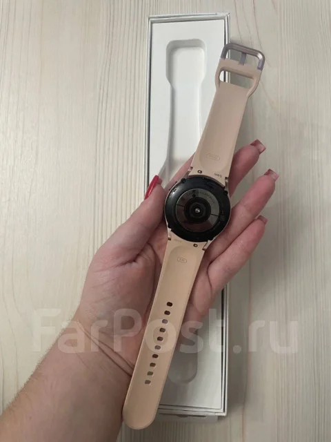 Samsung Galaxy Watch4 ����
