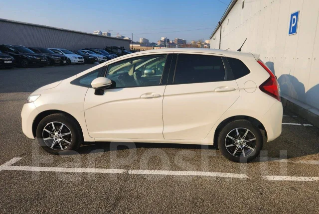 Honda Fit. ��������, 4wd, 1.0 (110��.�.), ������, 132����. �� ����