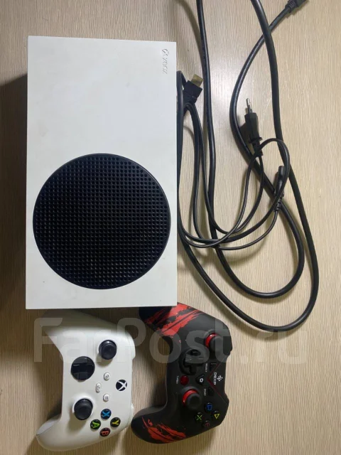 Microsoft Xbox One S ����