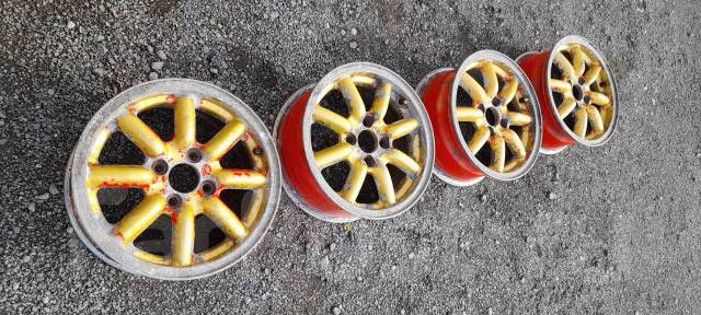 Black Racing. 6.0x14", 4x100, ET40 ����