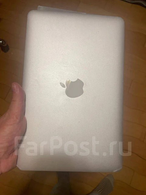 Apple MacBook Air 11. 11", 1,4����, ��� 2048 ��, ���� 128���, WiFi: 1, Bluetooth: 1, ����������� �� 4��. ����