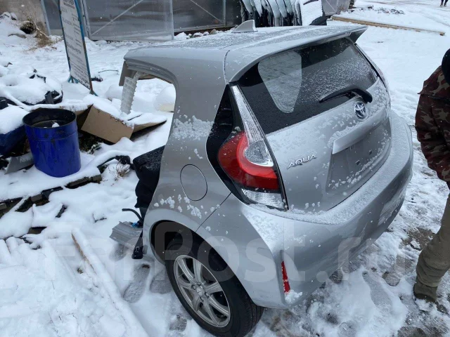 Toyota Aqua. NHP10, 1NZFXE ����