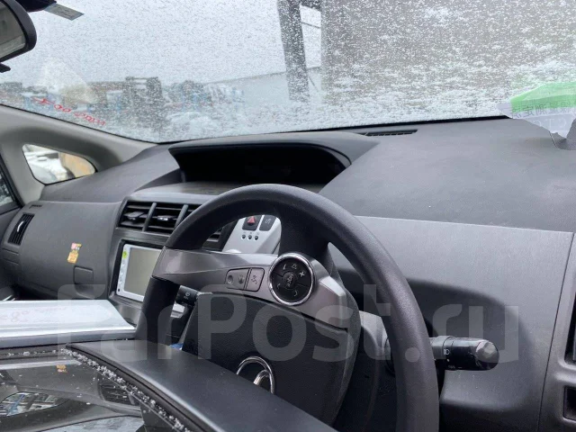 Toyota Prius a. ZVW41, 2ZRFXE ����