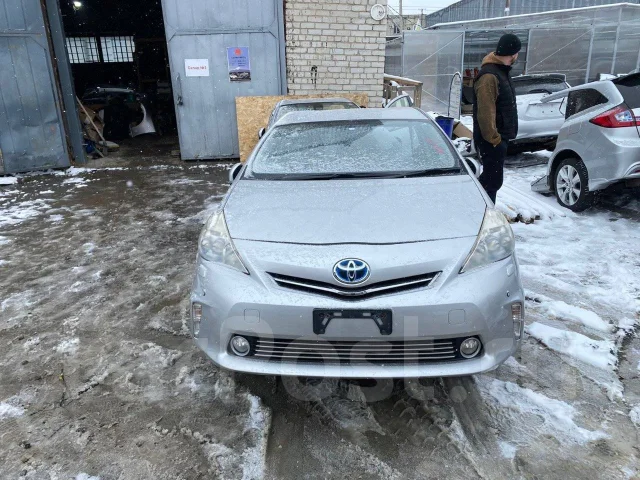 Toyota Prius a. ZVW41, 2ZRFXE ����
