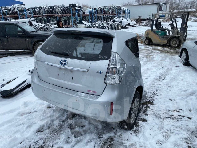 Toyota Prius a. ZVW41, 2ZRFXE ����