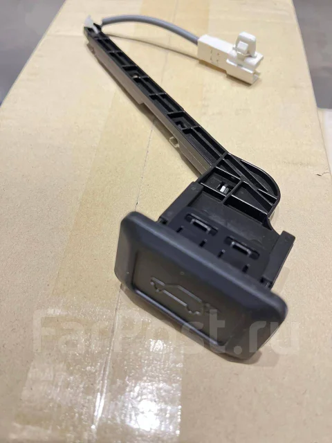 Кнопка багажника Toyota RaV4 xa50 84966-42020 купить в Иркутске по цене ...