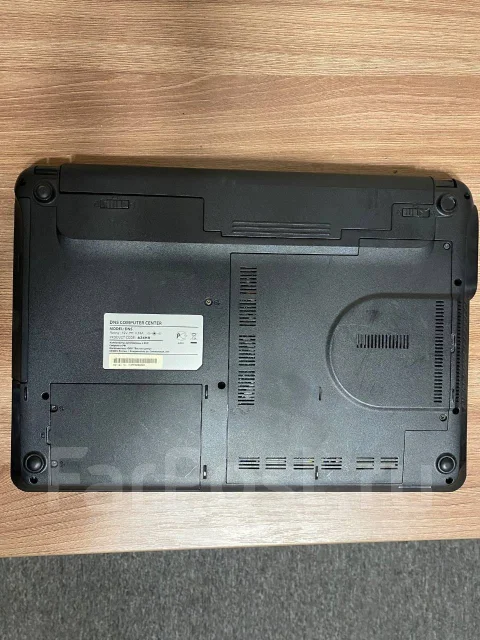 DNS. 14", 60����, ��� 8 ��, ���� 320���, WiFi: 1, ����������� �� 3��. ����