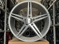 Vossen VPS-302. 8.5x19", 5x114.3, ET35, �� 73,1���. ��� ����� �� ����������� ����