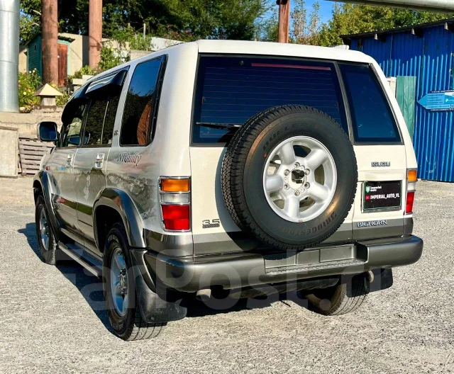 Isuzu Bighorn. �������, 4wd, 3.1 (135��.�.), ������, 263 000����. �� ����