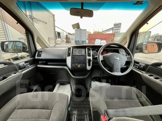 Nissan Serena. ��������, ��������, 2.0 (137��.�.), ������, 235 000����. �� ����