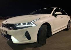 Kia K5.   