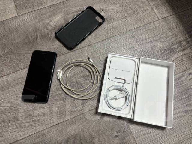 Apple iPhone SE 2020. �/�, 64 ��, ������, 4G LTE, ���������� ����