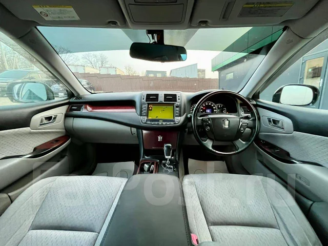Toyota Crown. �������, ������, 2.5 (215��.�.), ������, 180 000����. �� ����