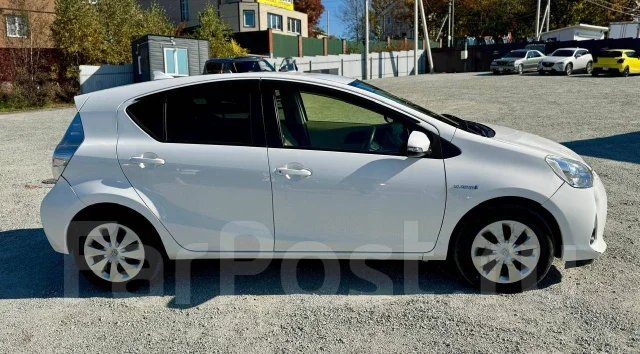 Toyota Aqua. ��������, ��������, 1.5 (74��.�.), ������, 133 000����. �� ����