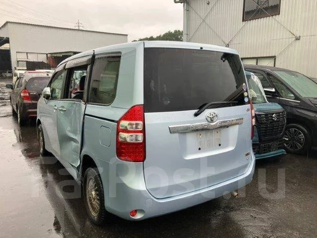 Toyota Noah ����