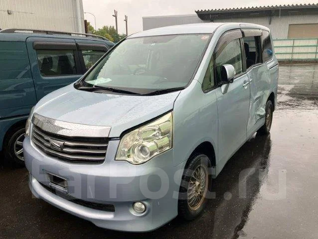 Toyota Noah ����